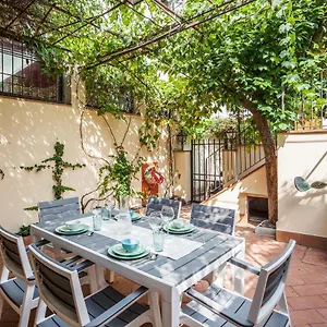 Santa Reparata With Patio And Terrace Appartamento